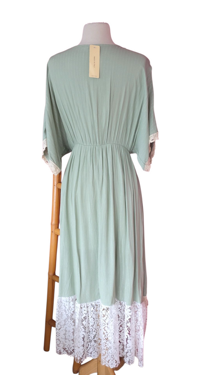 La Vie Belle Dress
